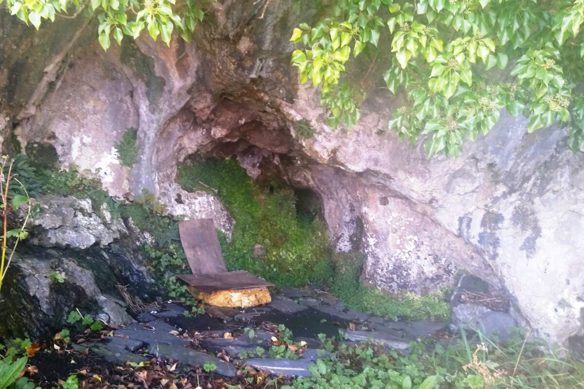 Homely cave, Newfield